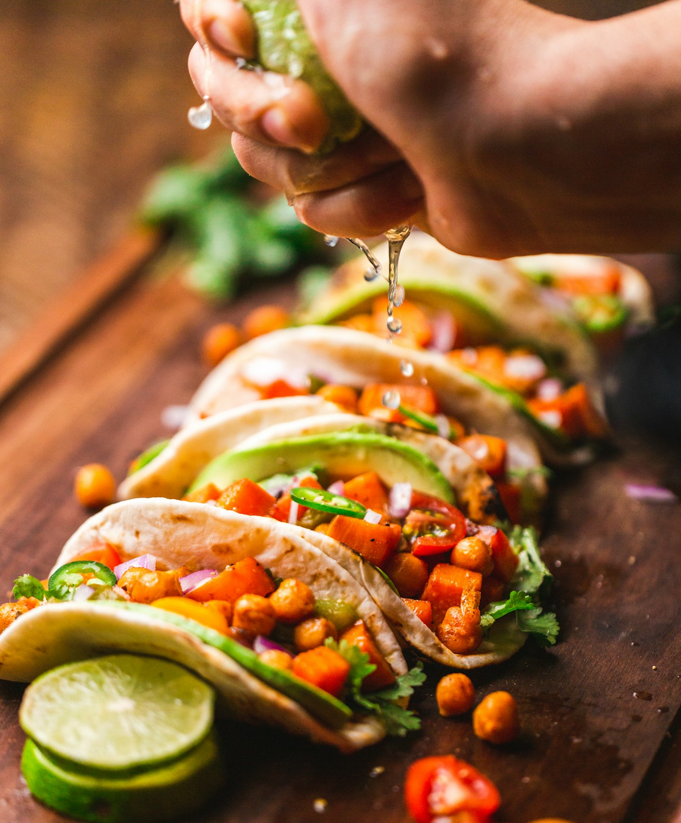 Charred salsa chicken tacos